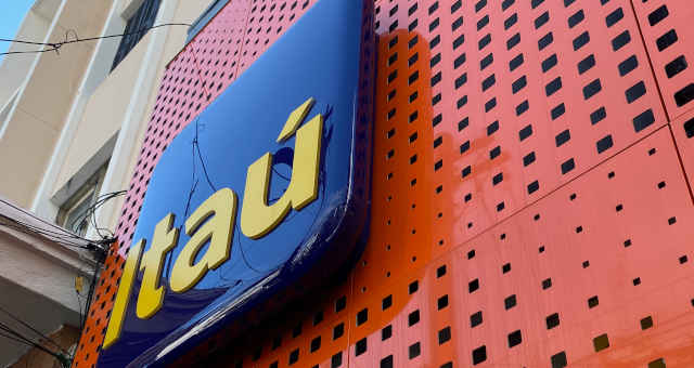 Itaú e Omie lançam plataforma para apoiar pequenos e médios negócios