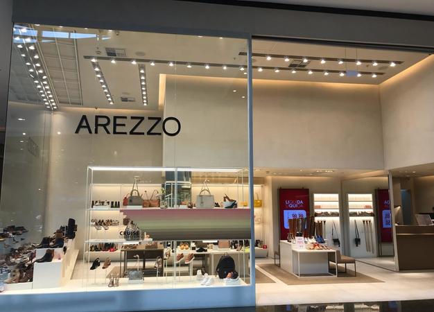 Controlada da Arezzo conclui compra de brechó online TROC