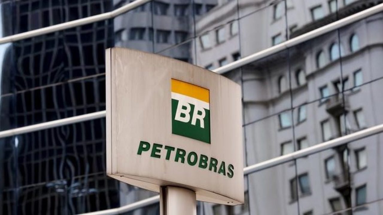 Petrobras e BR devem conversar sobre venda de ações até a próxima semana, diz Ferreira
