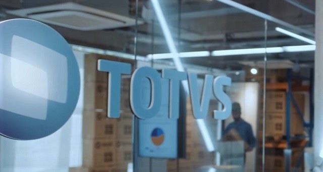 Totvs faz parceria com a Visa para dar cashback para estudantes