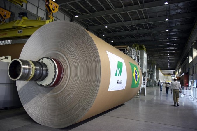 Índice de Materiais Básicos tem forte alta hoje (05-08) com destaque para KLBN11, SUZB3, GGBR4 e outras 6 empresas