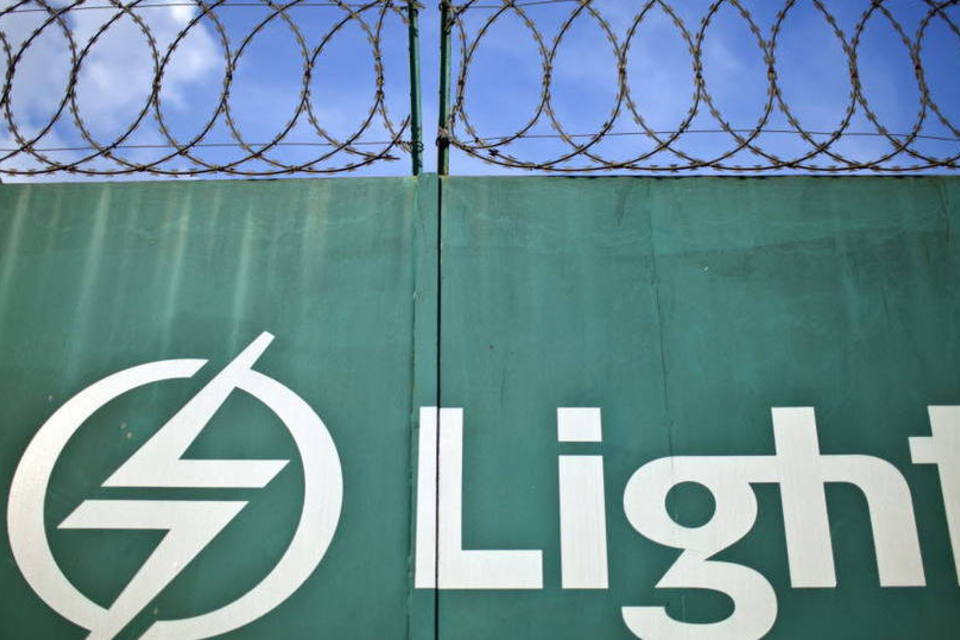 Light lucra R$ 235 milhões no 4º trimestre com ajuda de acordo sobre déficit hídrico