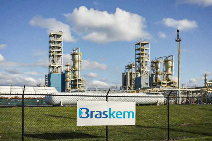 Braskem passa de prejuízo a lucro líquido de R$ 846 milhões no quarto trimestre